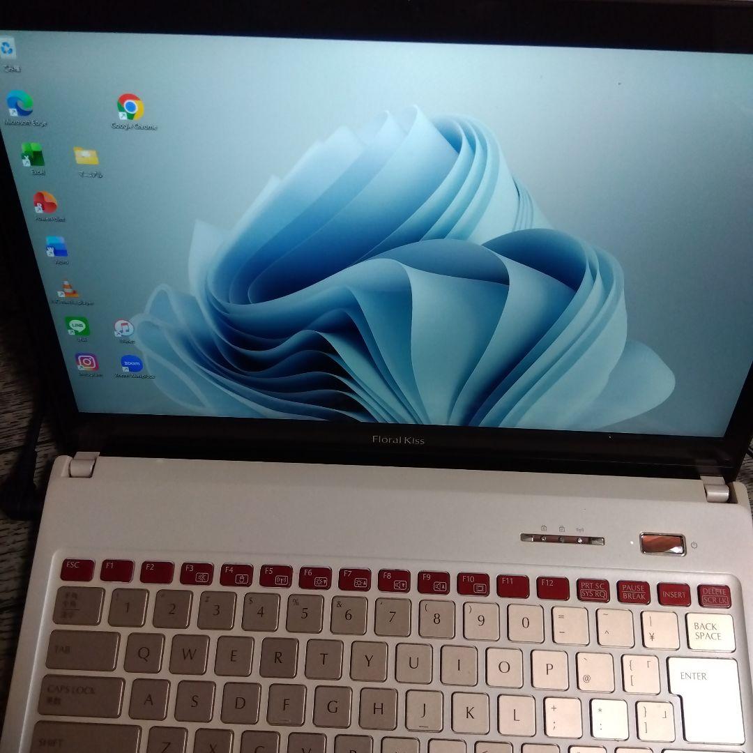 富士通　フローラルキス中古ノートパソコン