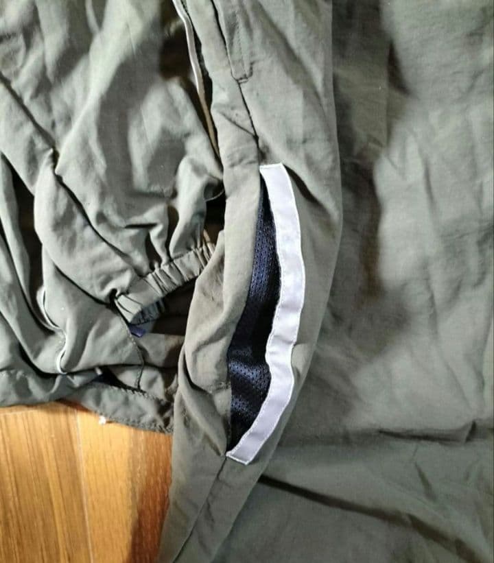 米軍放出品　US MARINE　トレーニングウェア、パンツセット　米軍実物