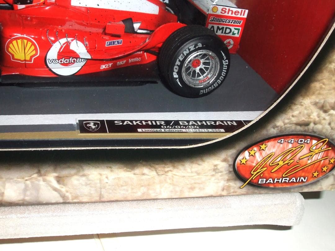 未開封　フェラーリ　F２００４　シューマッハ　＃１　バーレーン　マテル　１／１８