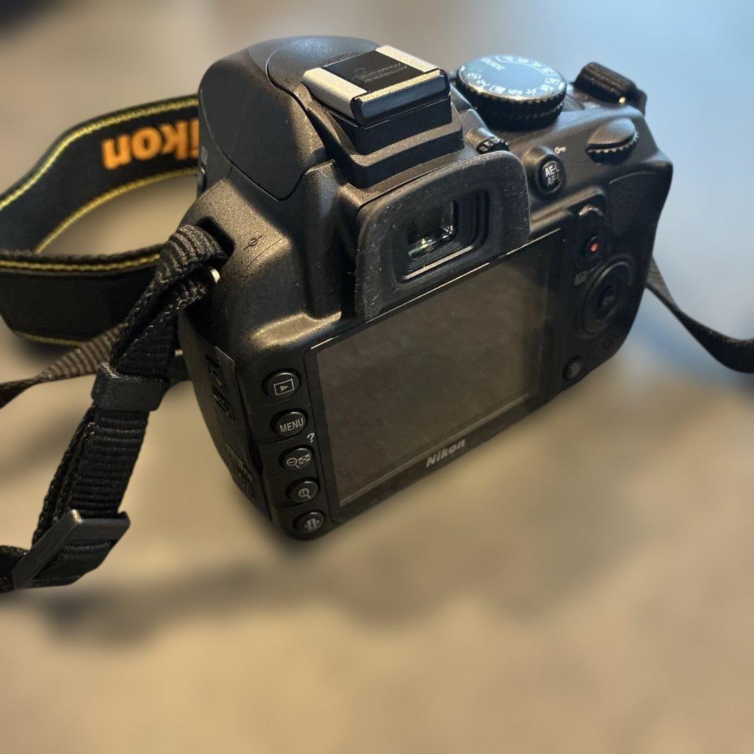 Nikon D3100 デジタル一眼レフカメラ