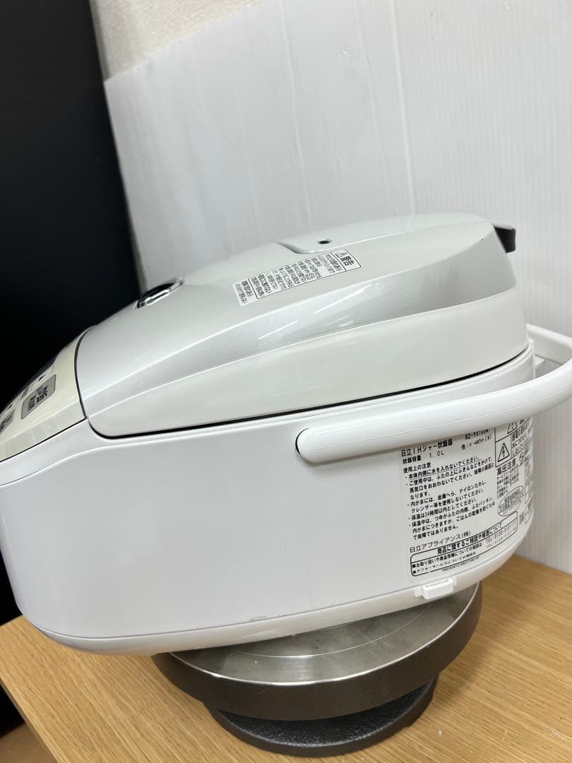 HITACHI 圧力スチームIH炊飯器 RZ-YV100M 2017年製