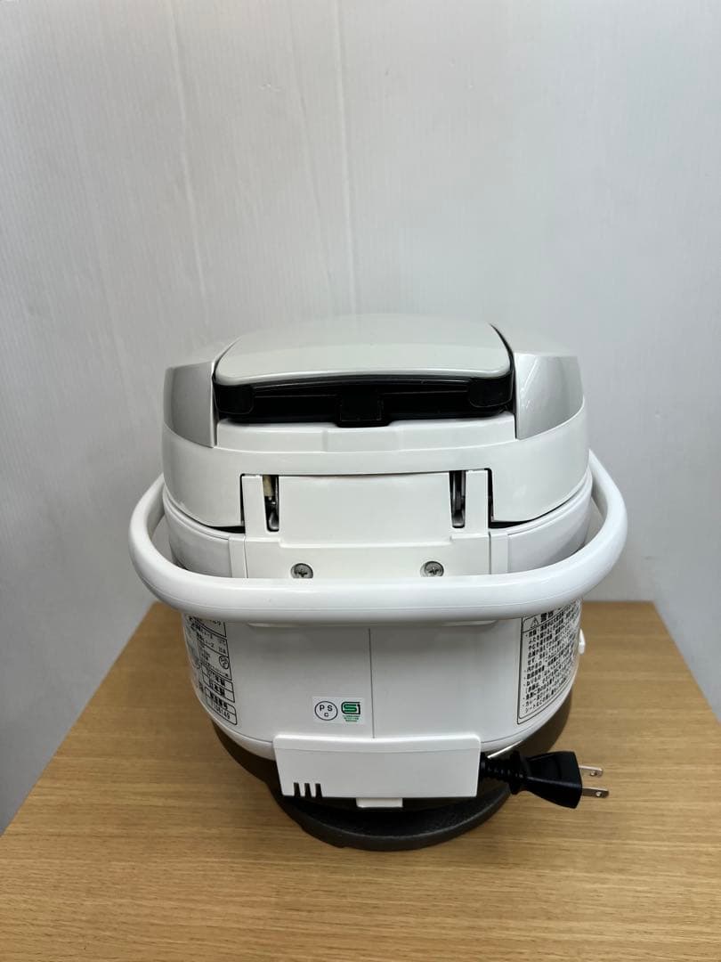 HITACHI 圧力スチームIH炊飯器 RZ-YV100M 2017年製