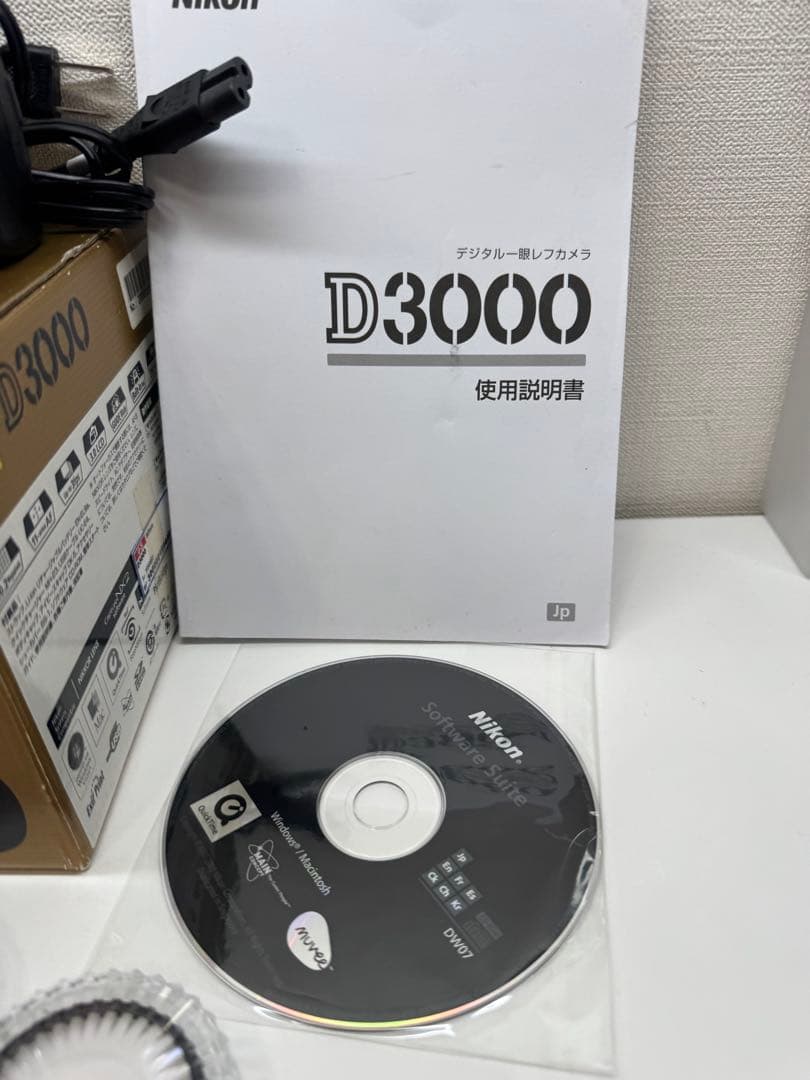 Nikon D3000 稼働品！バッテリー2個&カラーフィルター付き！
