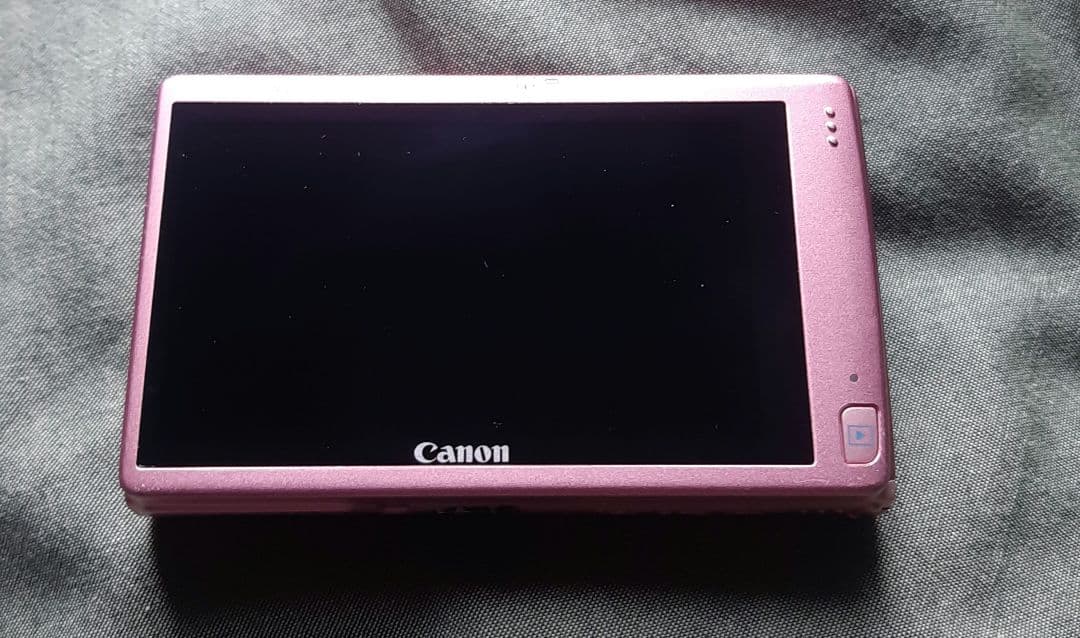 D*a様 Canon IXY 420F　本体　デジカメ　キャノン　コンデジ　イク