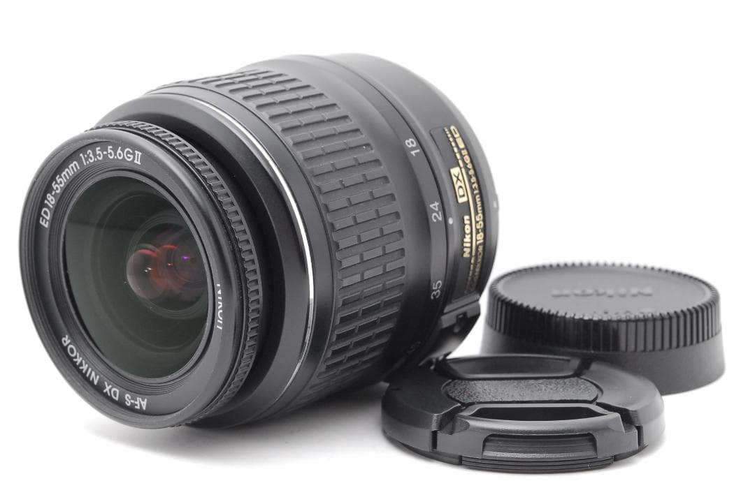 【ショット数１７０９枚　美品】Nikon D3200　スマホ転送　動画も撮れる