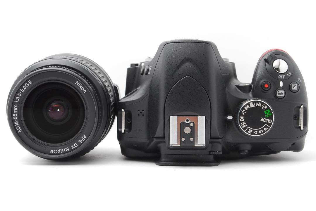 【ショット数１７０９枚　美品】Nikon D3200　スマホ転送　動画も撮れる