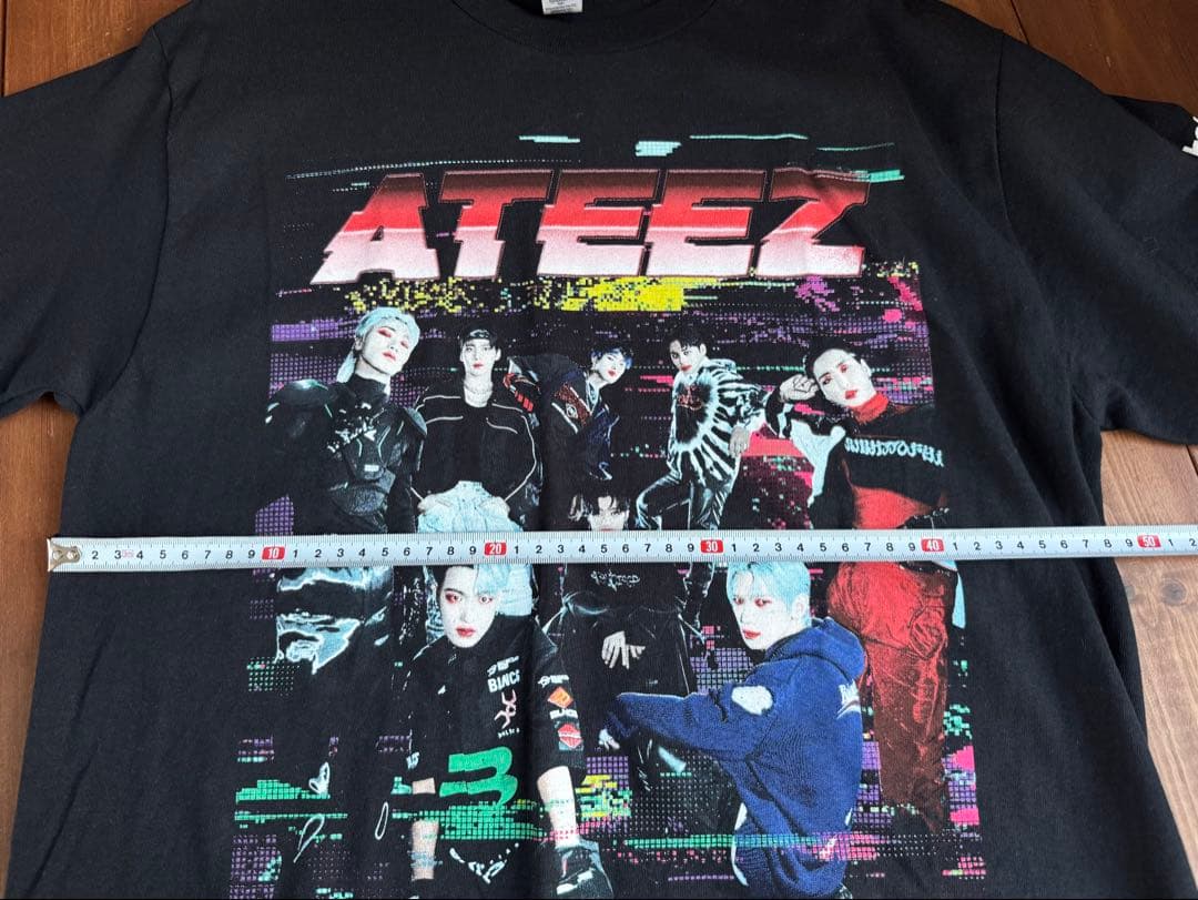ATEEZ アチズ hello82 Pop up限定 Tシャツ　Mサイズ