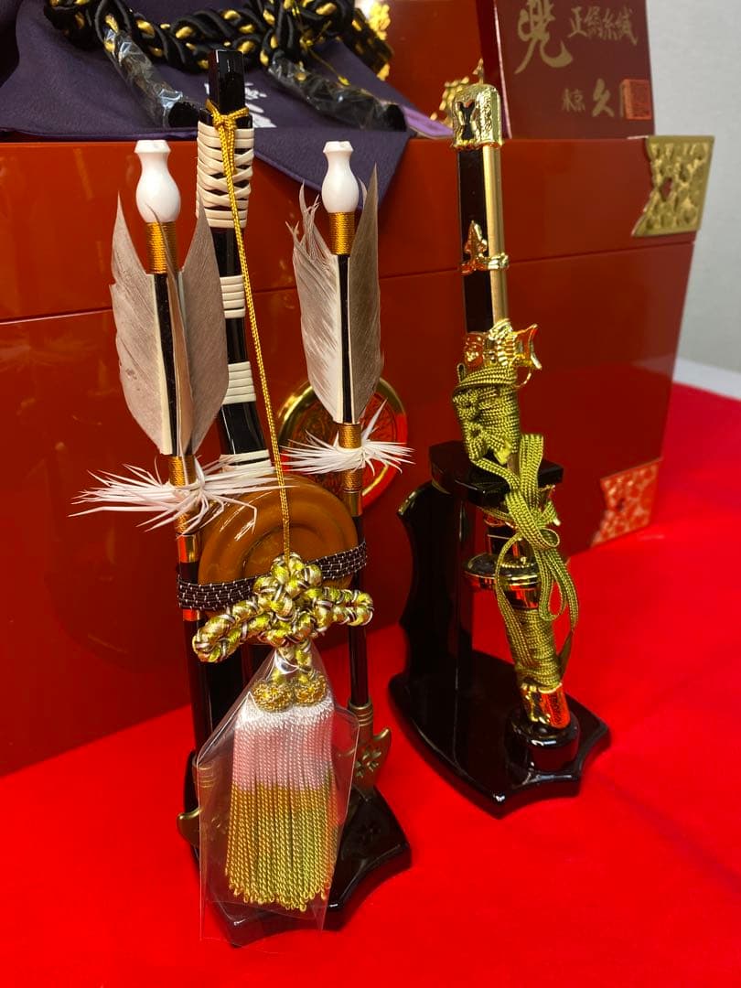 上杉謙信　東京久月　五月人形　家紋付き兜飾り収納セット・本金彩箔押