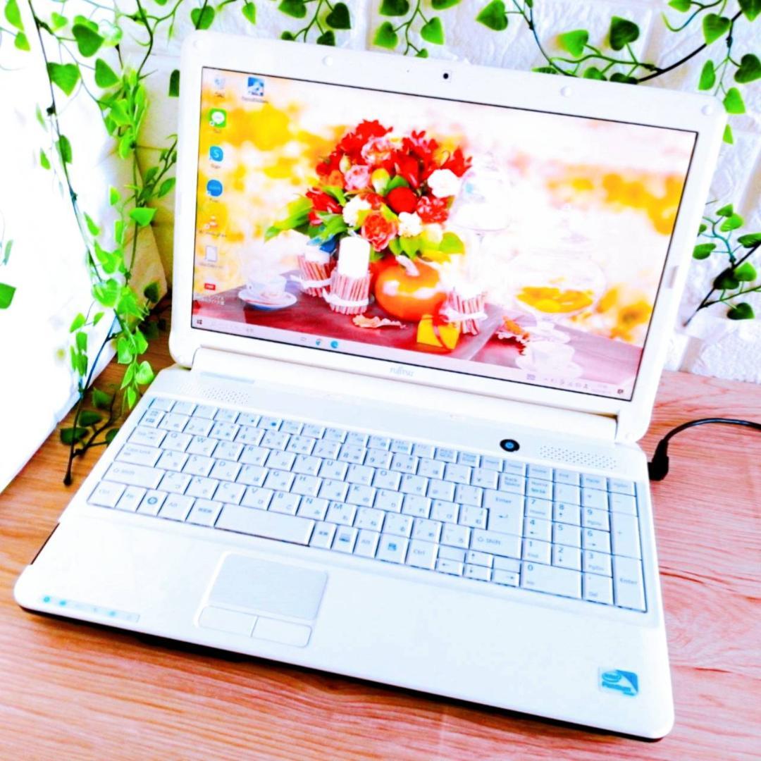 【美品】爆速SSD✨パールホワイト✨初心者おすすめ✨設定済PC✨富士通【Go5】