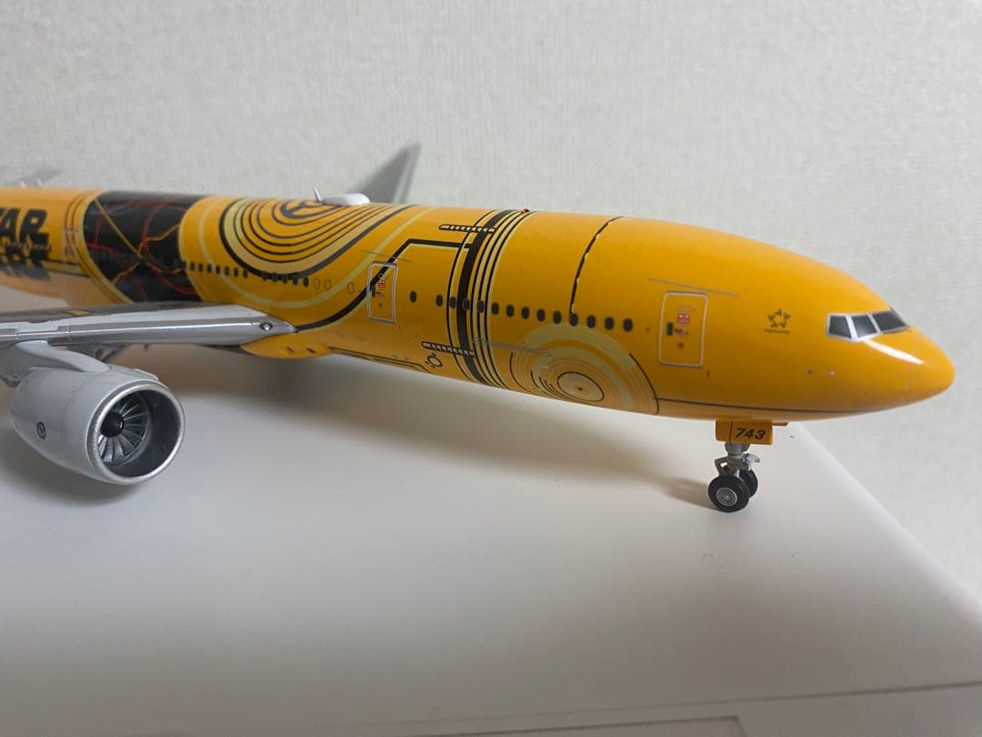 ANA スター・ウォーズ特別塗装機 1/200
