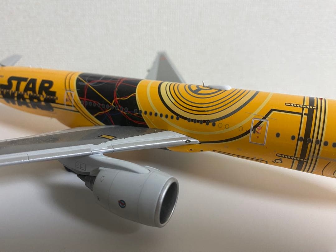 ANA スター・ウォーズ特別塗装機 1/200