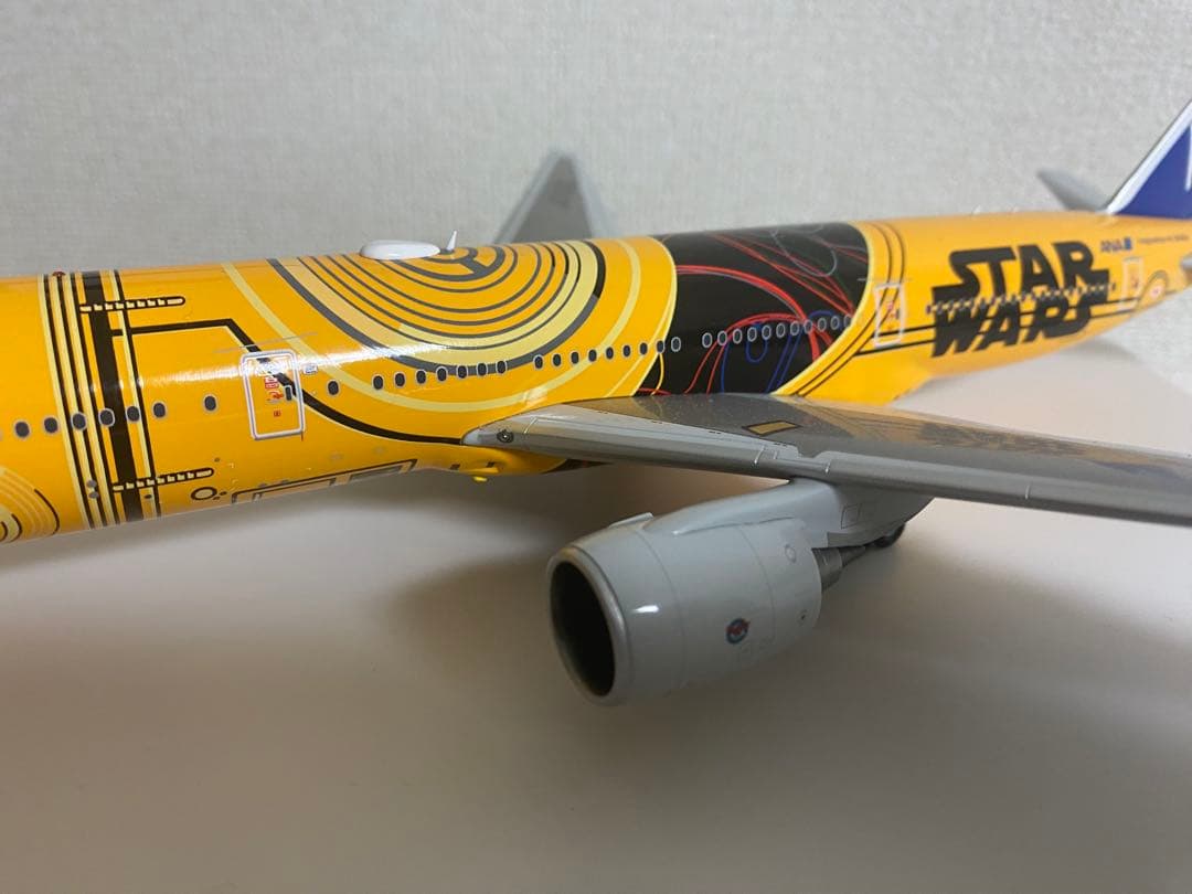 ANA スター・ウォーズ特別塗装機 1/200