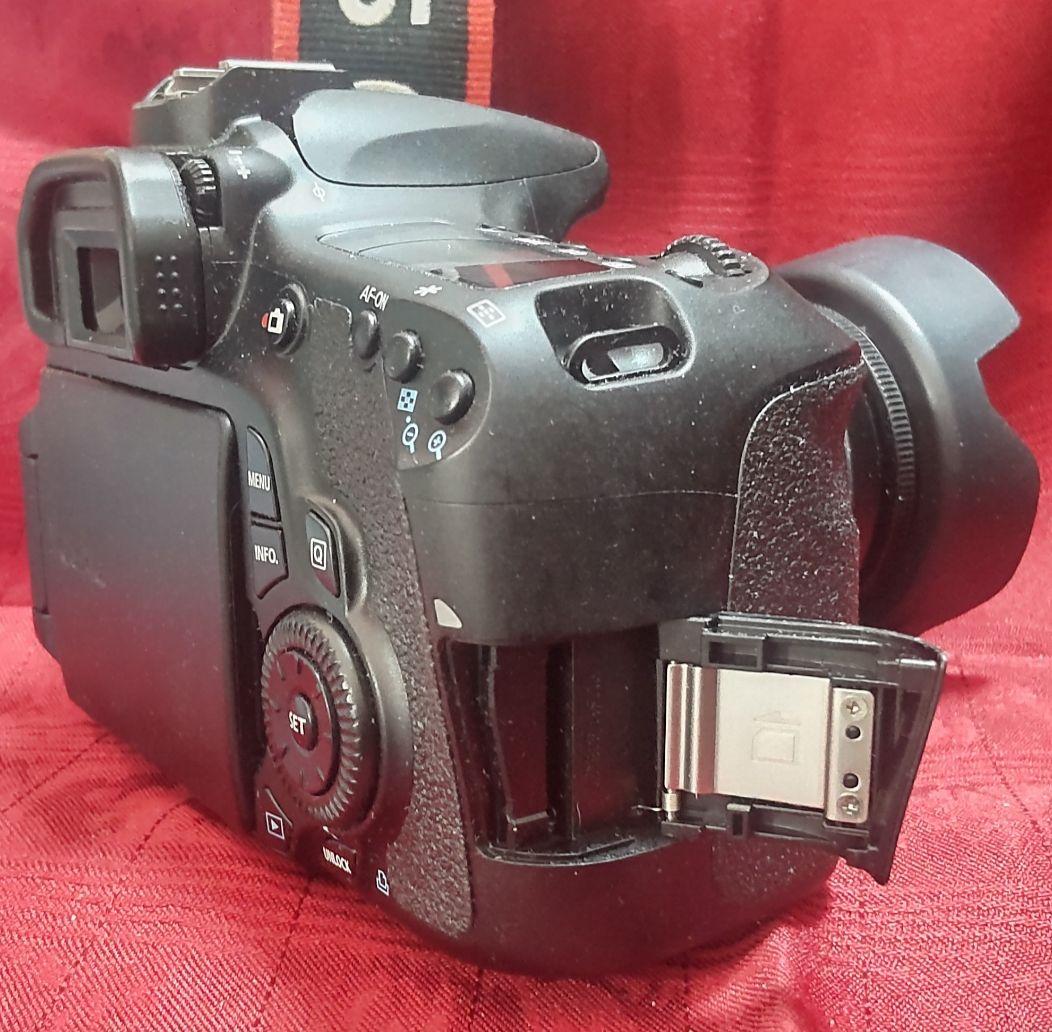 Canon EOS 60D デジタル一眼レフカメラ＜美品/動作確認済＞＋レンズ付