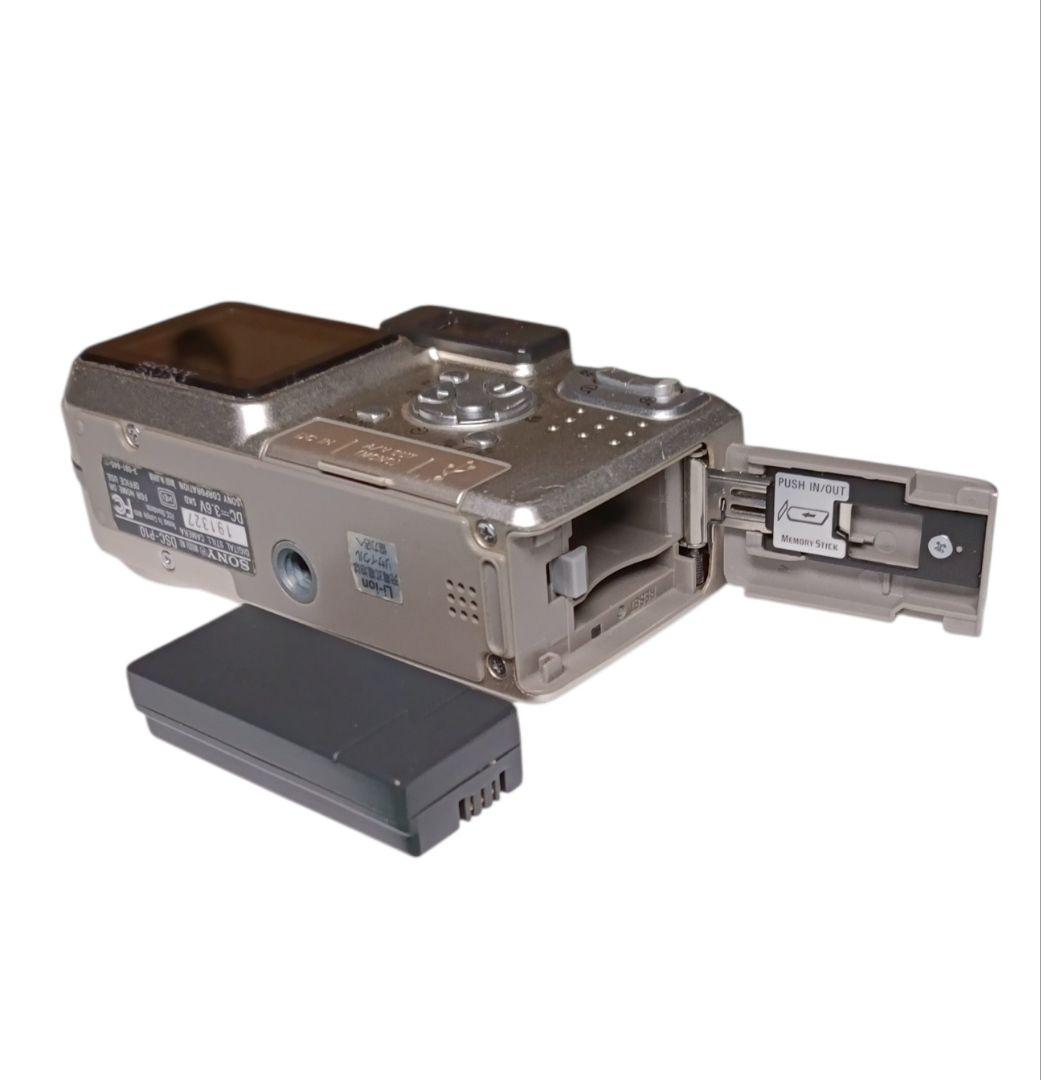 ★コンデジ4点ジャンクまとめ売り SONY 富士フィルム SANYO