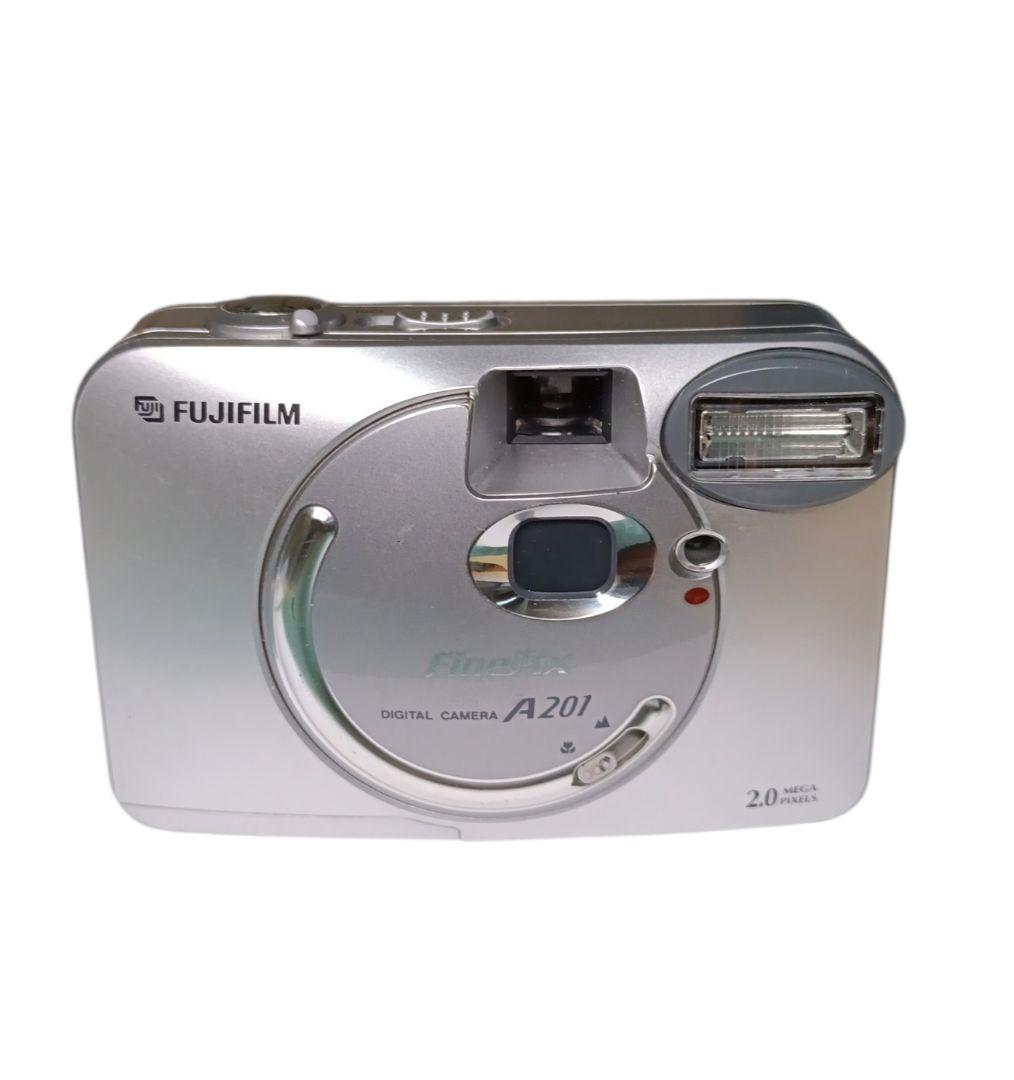 ★コンデジ4点ジャンクまとめ売り SONY 富士フィルム SANYO