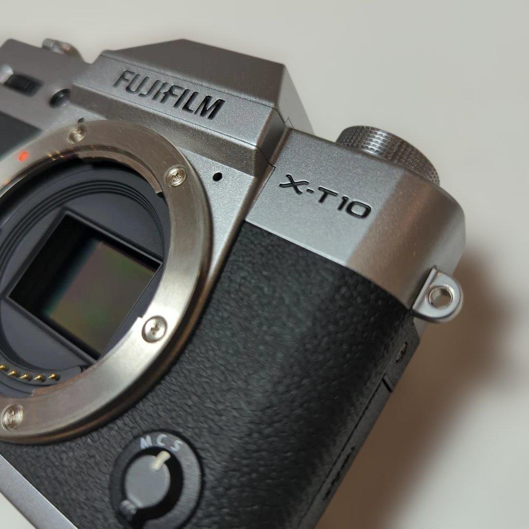富士フイルム　Fujifilm X-T10 ミラーレスカメラ ボディ
