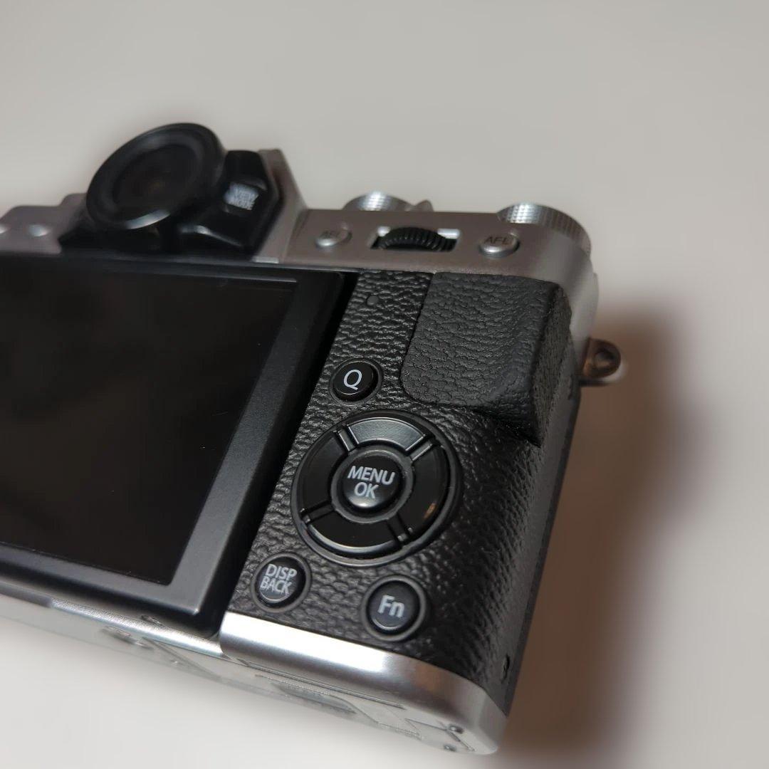 富士フイルム　Fujifilm X-T10 ミラーレスカメラ ボディ