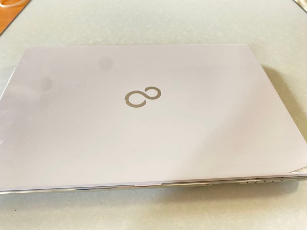 富士通 FUJITSU LIFEBOOK SH90/T ノートパソコン