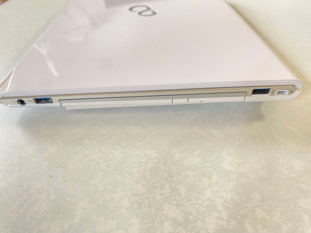 富士通 FUJITSU LIFEBOOK SH90/T ノートパソコン