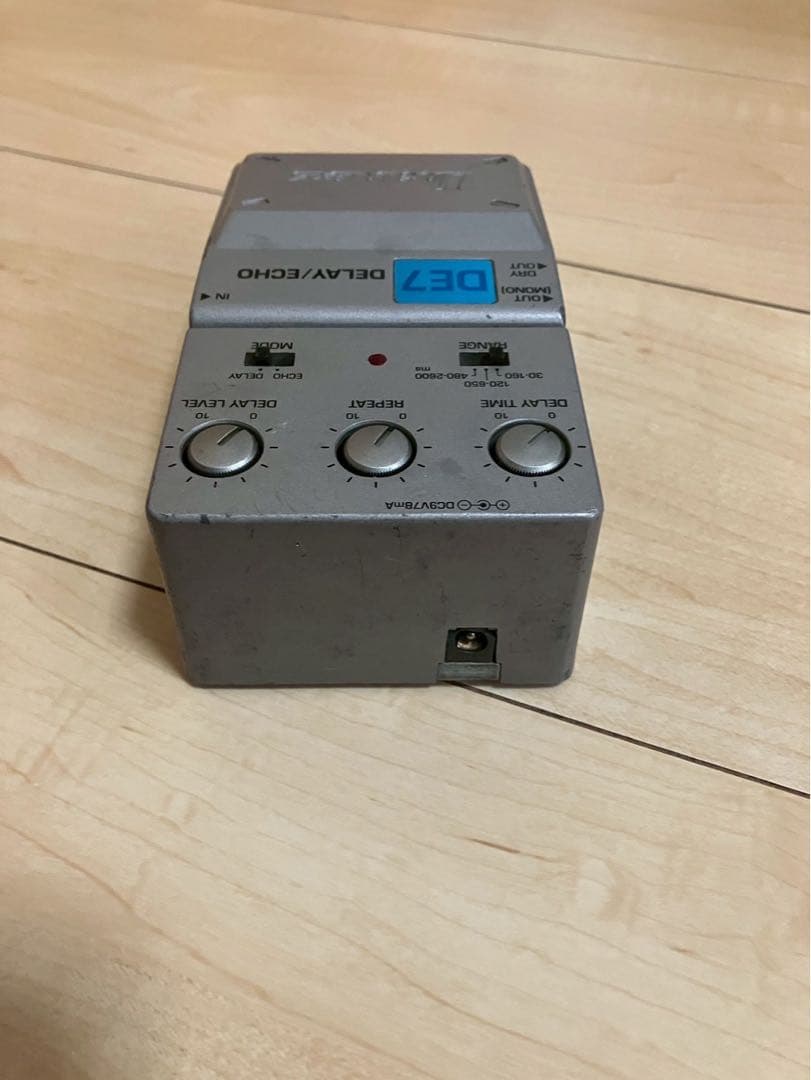 Ibanez DE7ディレイ/エコーエフェクター