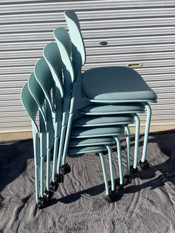 ①【美品】オカムラ　8124SL FPE6　6脚セット　座パッド・キャスター付