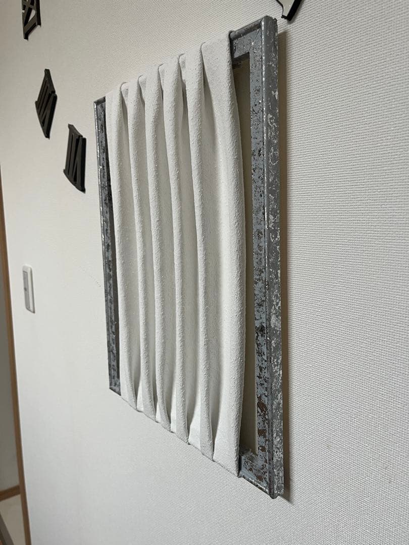 ホワイトプリーツデザインフレーム