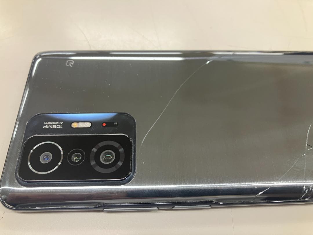 訳あり】Xiaomi 11T Pro 256GB 背面割れ・画面無傷
