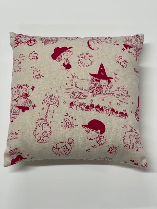 水森亜土さんのサイン入りミニクッション２点セット