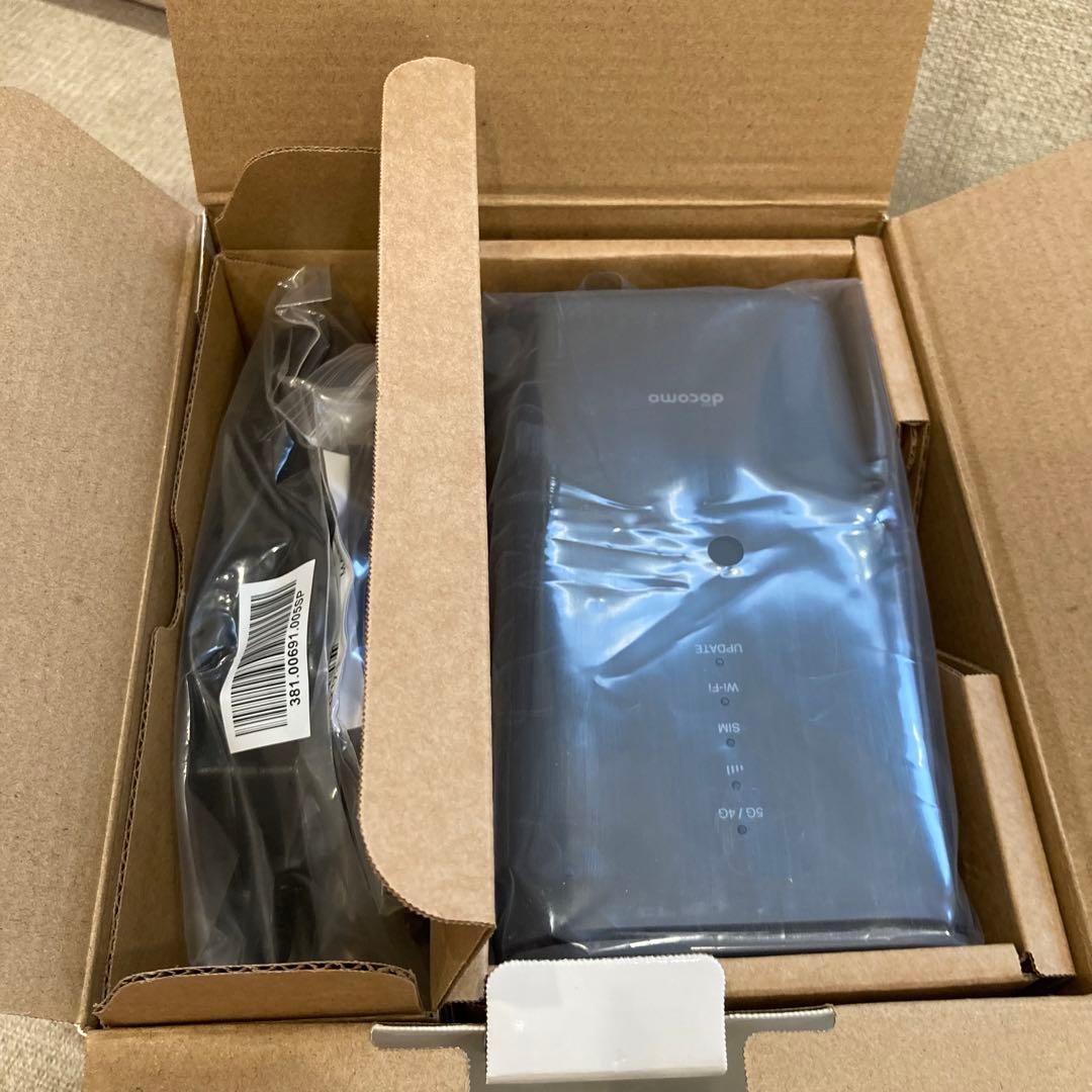 【新品未使用】ドコモ 5G HR02 ホーム ルーター
