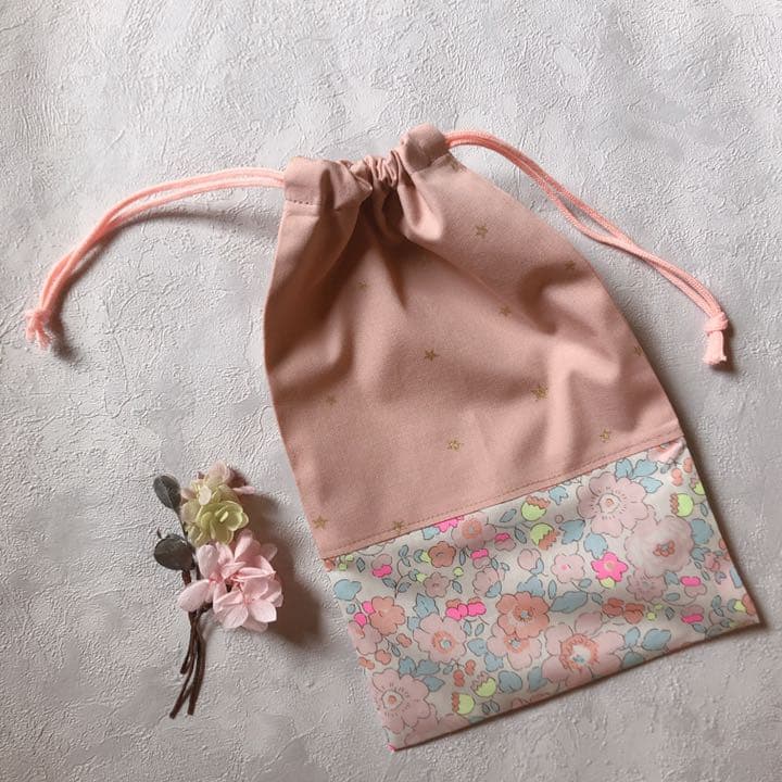 【handmade】巾着袋SS 輸入リバティ ベッツィ Betsy BBB
