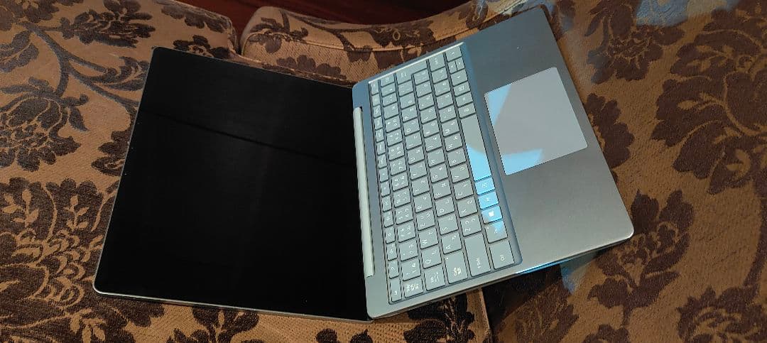 Microsoft Surface Laptop Go（第1世代）