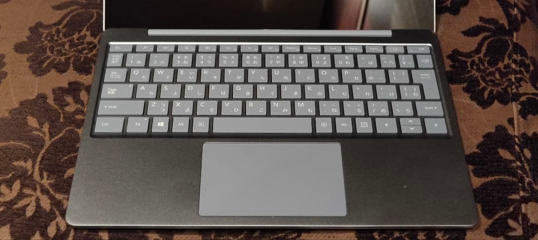 Microsoft Surface Laptop Go（第1世代）