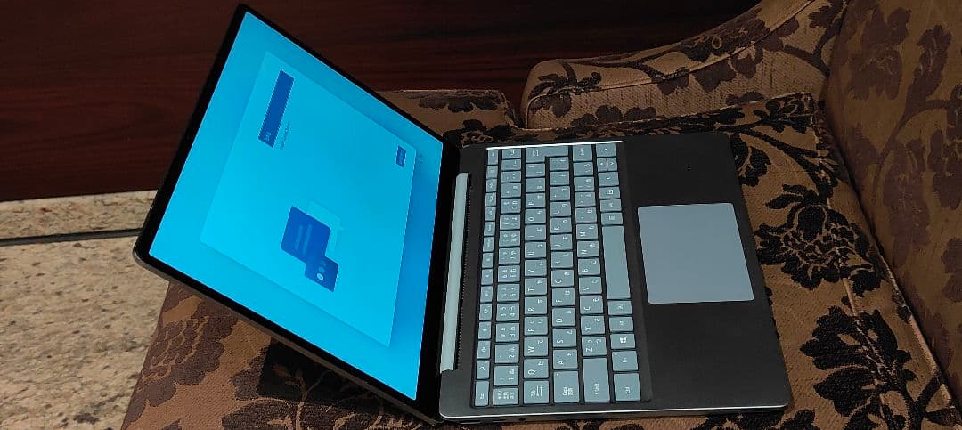 Microsoft Surface Laptop Go（第1世代）