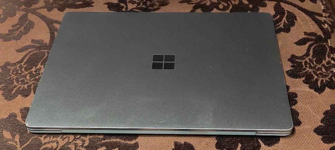 Microsoft Surface Laptop Go（第1世代）