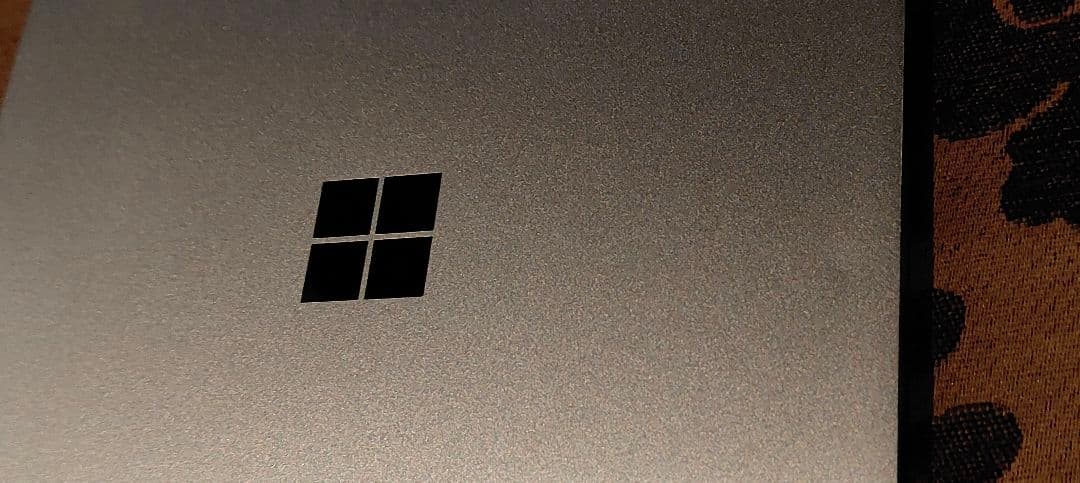 Microsoft Surface Laptop Go（第1世代）