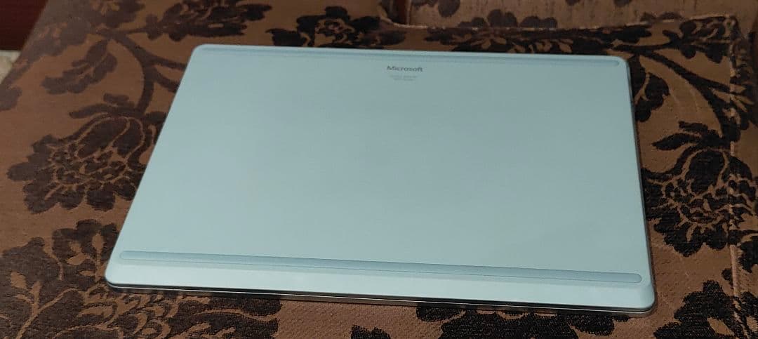 Microsoft Surface Laptop Go（第1世代）