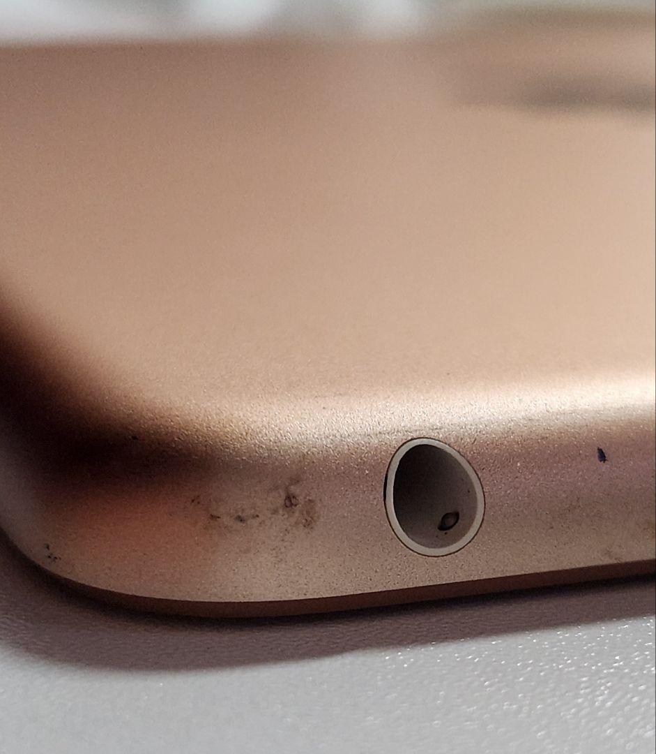 Apple iPad (第6世代) ゴールド 32GB