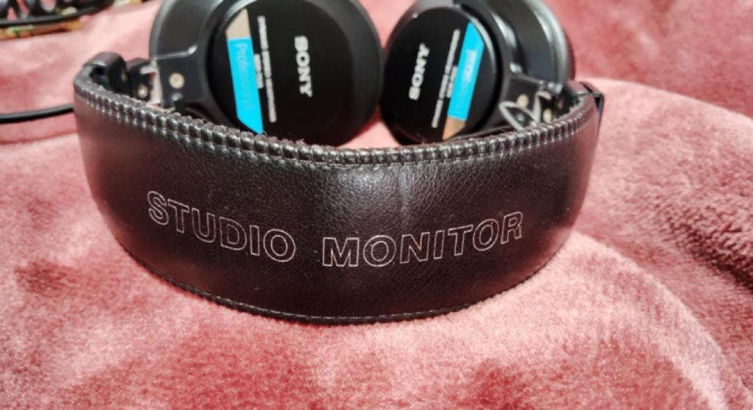 J*s様 SONY MDR-7506 スタジオモニター ヘッドフォン