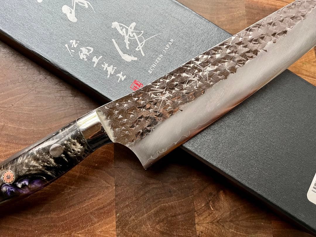 黒崎 優 閃光 鋭　ハイス　SG2 鎚目 牛刀　包丁 180mm 黒アクリル柄