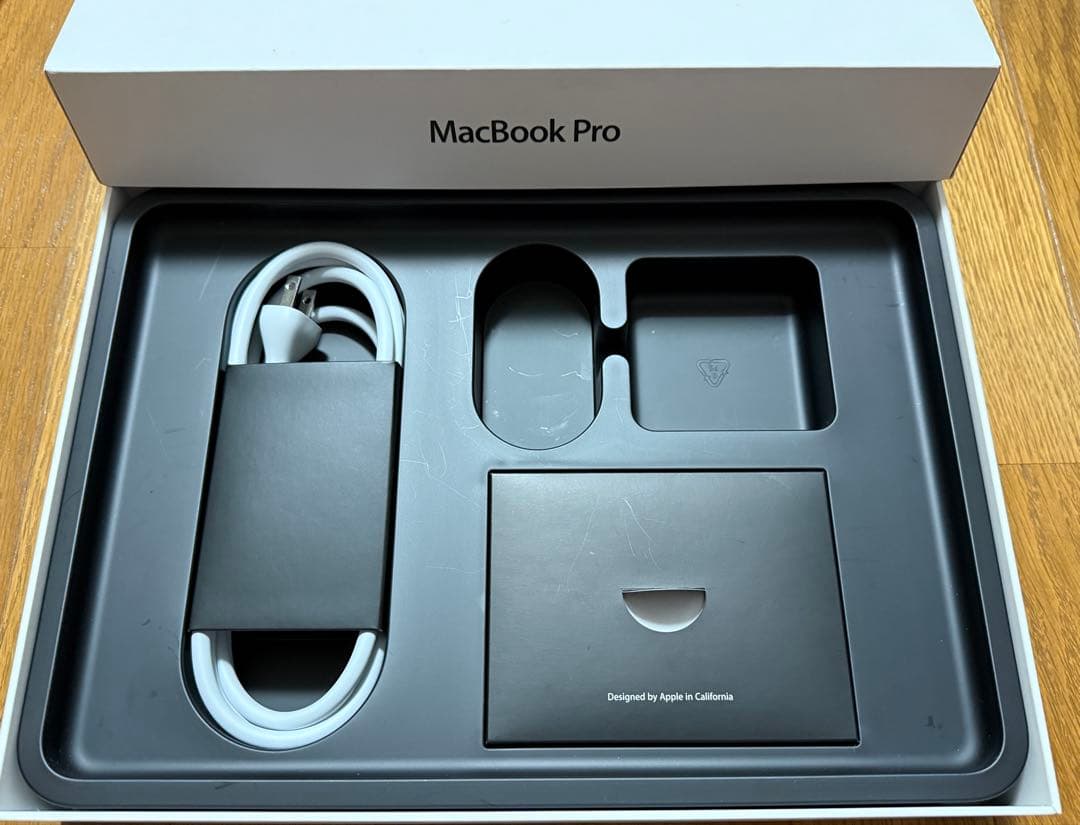 MacBook本体 MacBook Pro (Retina, 13-inch Late 2013)