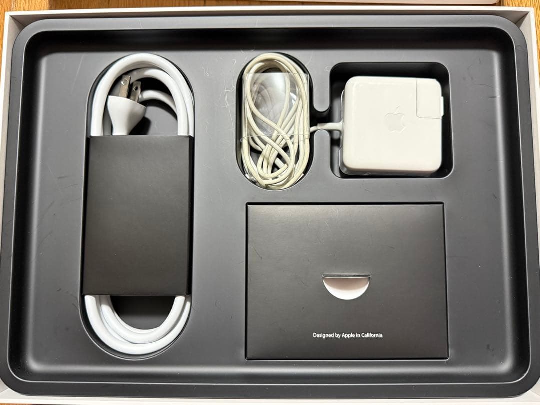 MacBook本体 MacBook Pro (Retina, 13-inch Late 2013)