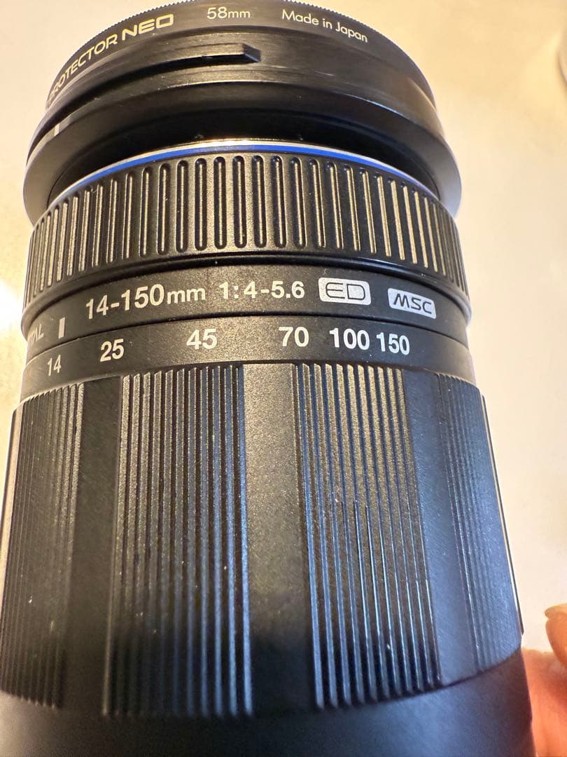 M.ZUIKO DIGITAL ED 14-150mm F4.0-5.6 フード