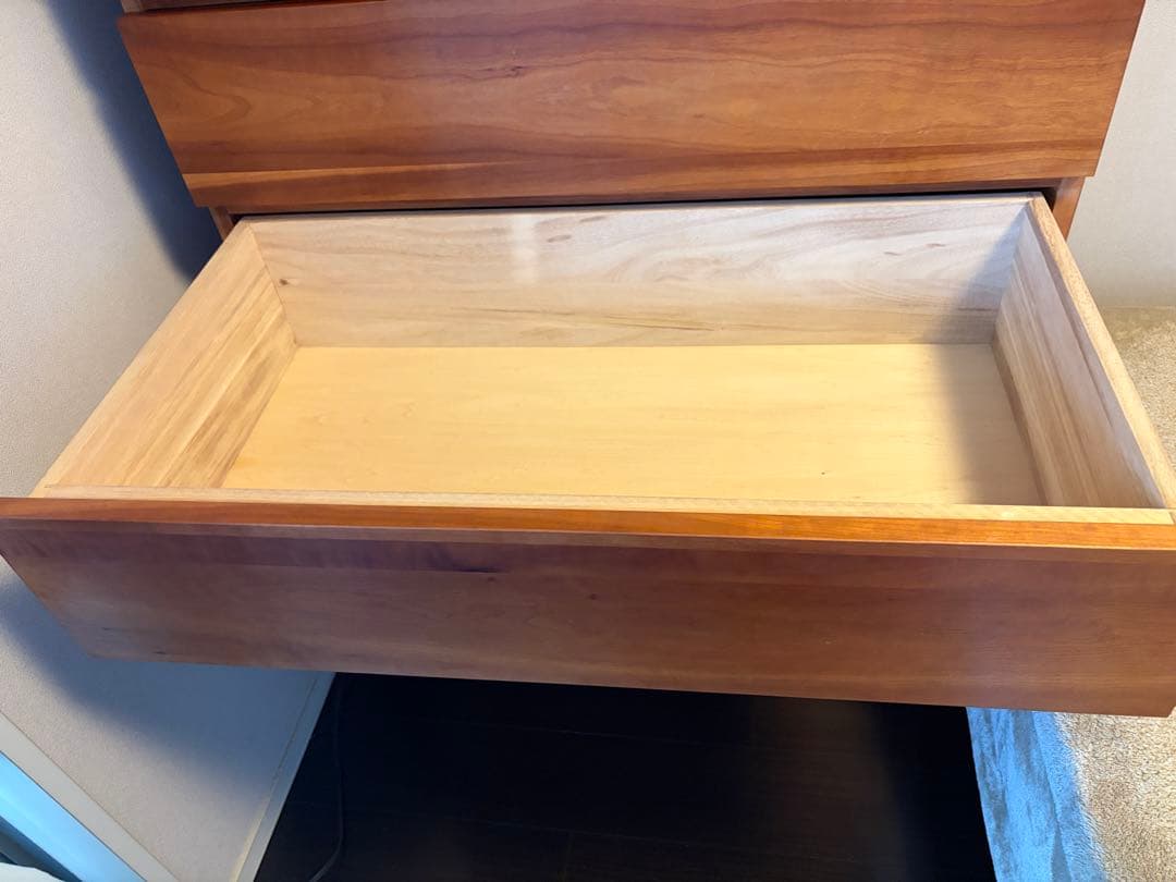 ブラックチェリー無垢材モダンチェスト