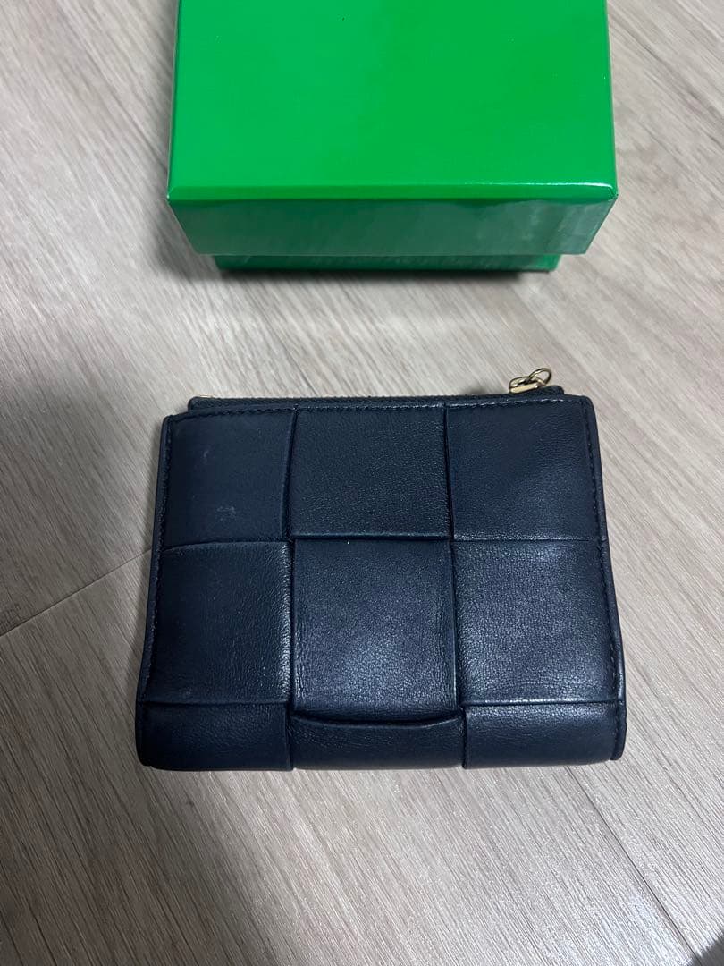 BOTTEGA VENETA カセット スモール 二つ折りウォレット　ブラッグ