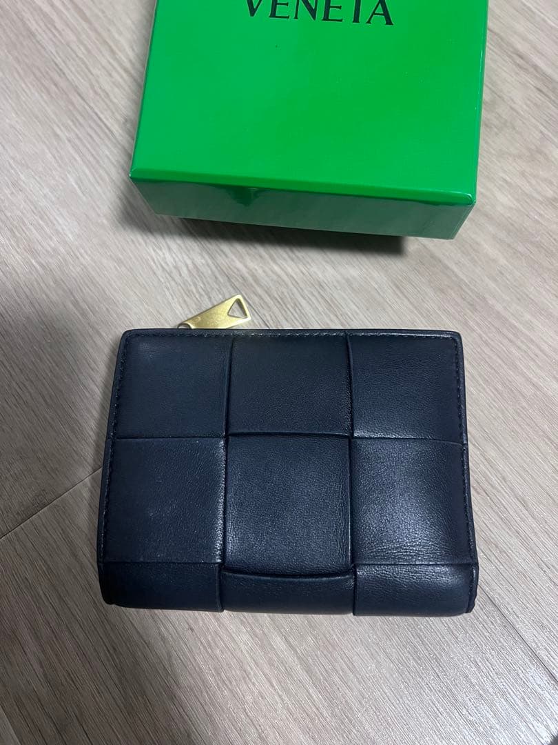 BOTTEGA VENETA カセット スモール 二つ折りウォレット　ブラッグ