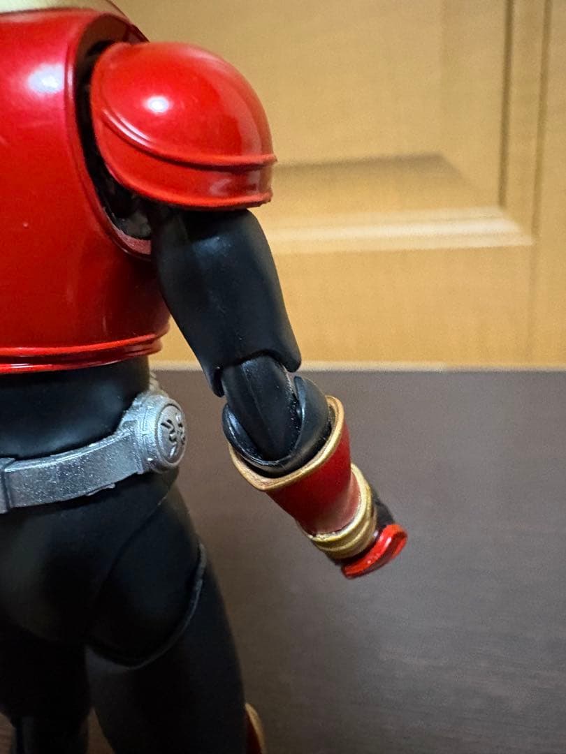 フィギュアーツ　真骨彫　仮面ライダークウガ　マイティフォーム