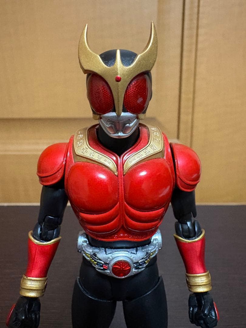 フィギュアーツ　真骨彫　仮面ライダークウガ　マイティフォーム