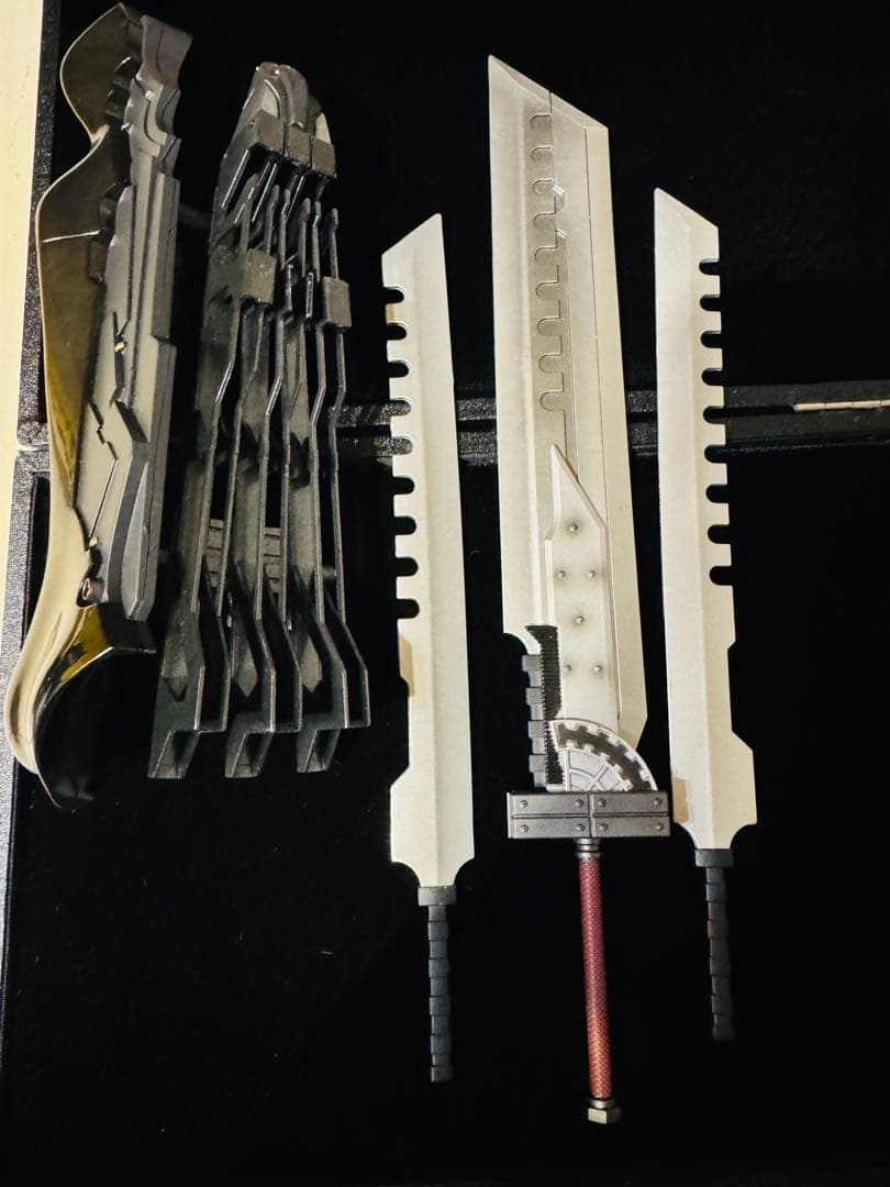 プレイアーツ改 クラウド・ストライフ&フェンリルフィギュア