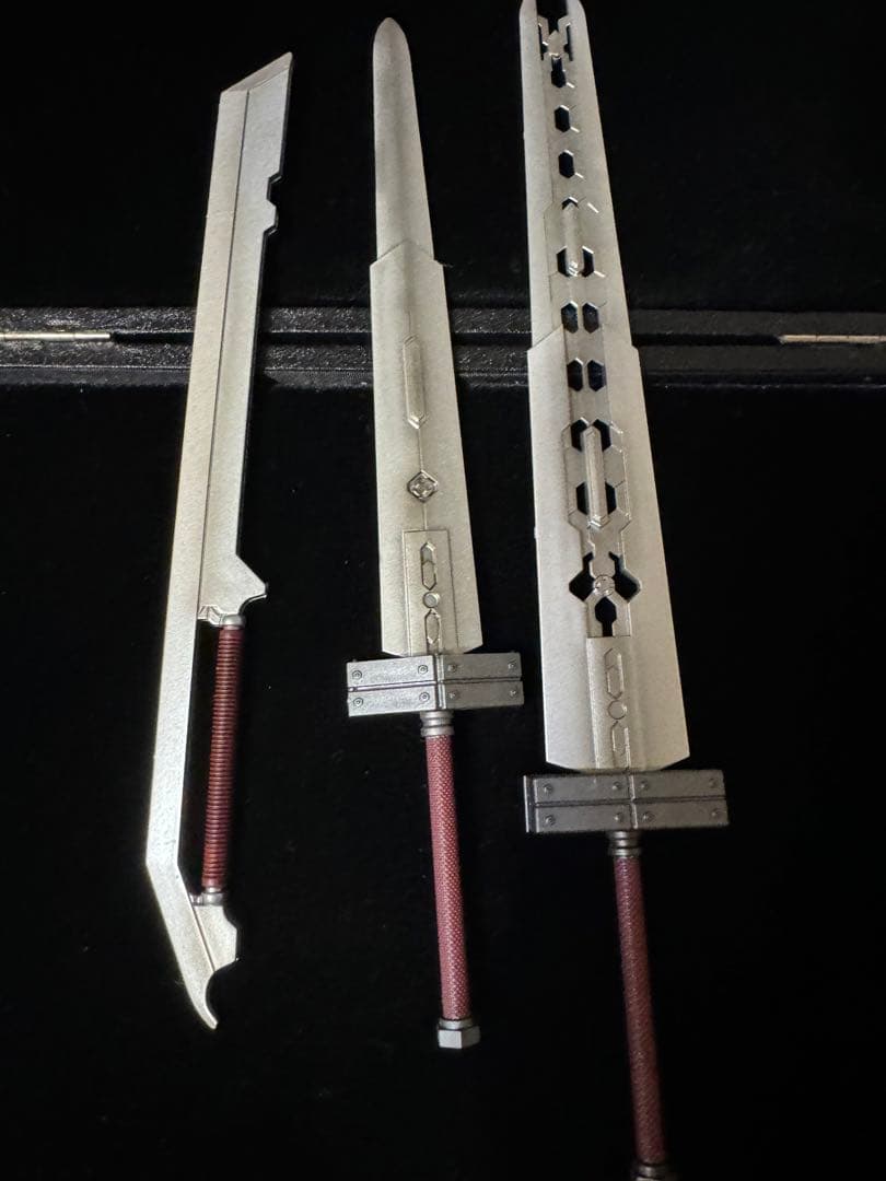 プレイアーツ改 クラウド・ストライフ&フェンリルフィギュア