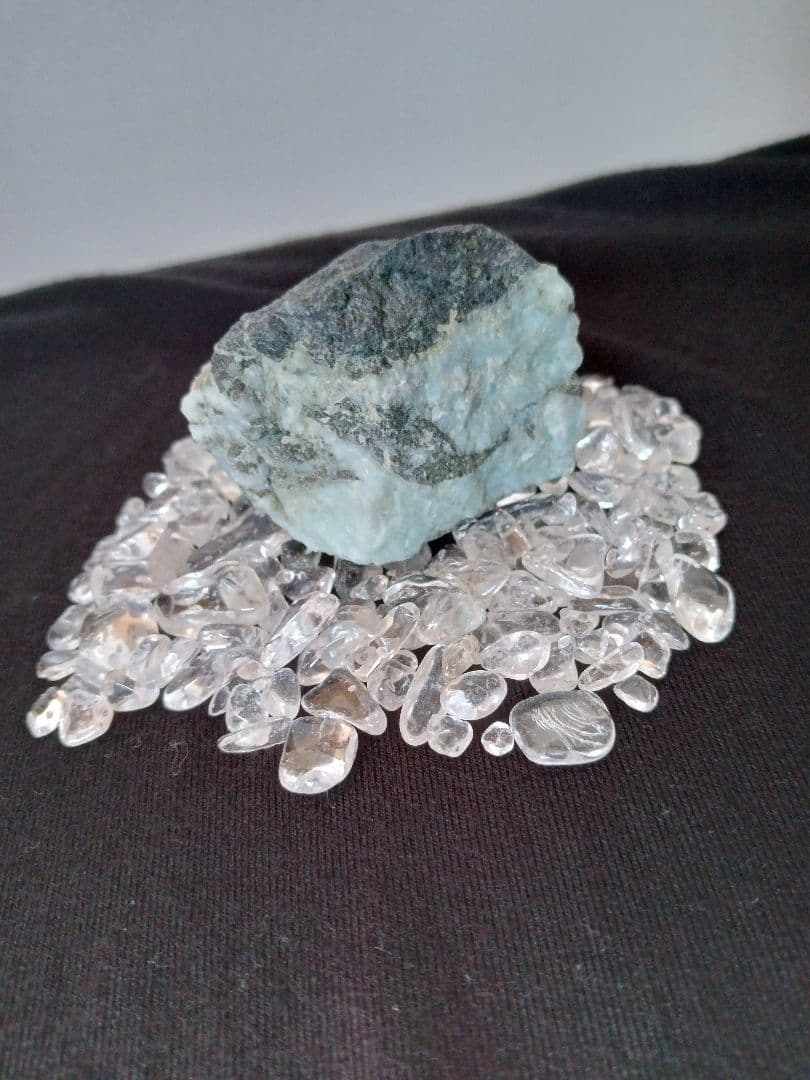 激レア　1点物　ドミニカ共和国産　母岩付き　希少ラリマー 原石